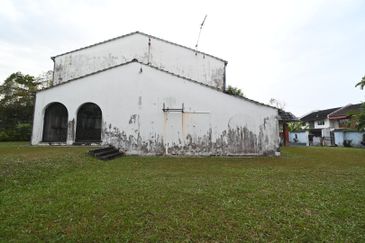 Bungalow House for sale