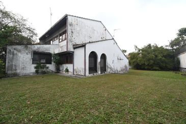 Bungalow House for sale