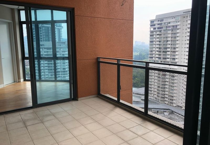 Service Residence for sale