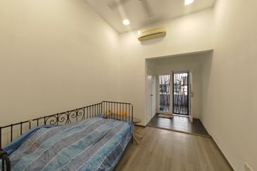 2-storey Terraced House for rent