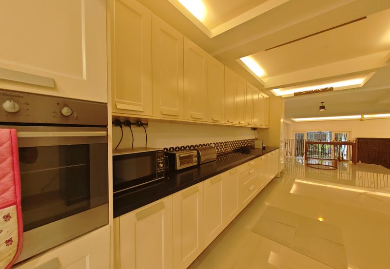 2-storey Terraced House for rent