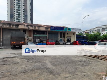 Taman Industri USJ 1, Sigle storey link factory with extra land, Selangor, Puchong