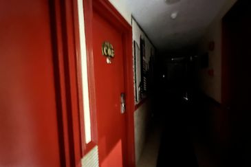 4 Storey Corner Shop/Hotel For Rent Taman Equine Near Puchong 