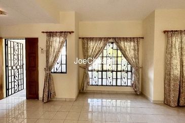 Jalan Aman Putra 1/5