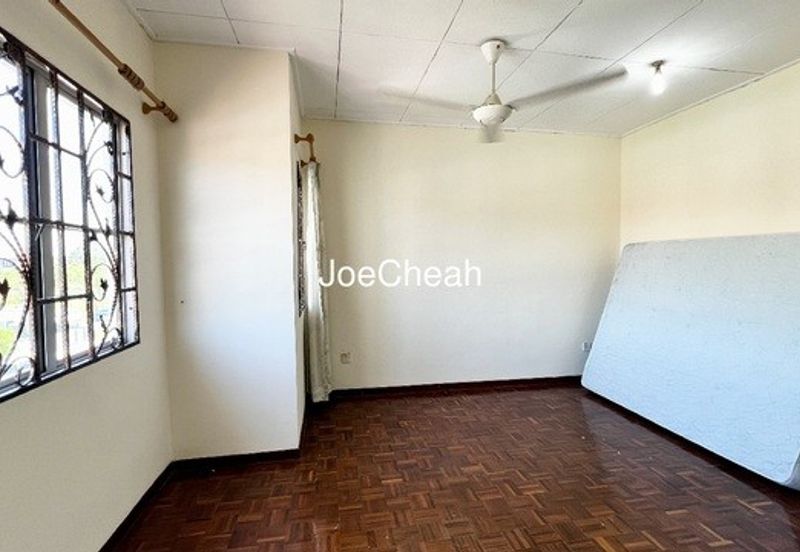 Jalan Aman Putra 1/5