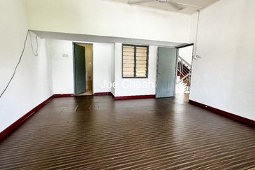 Jalan Putra Permai 8D