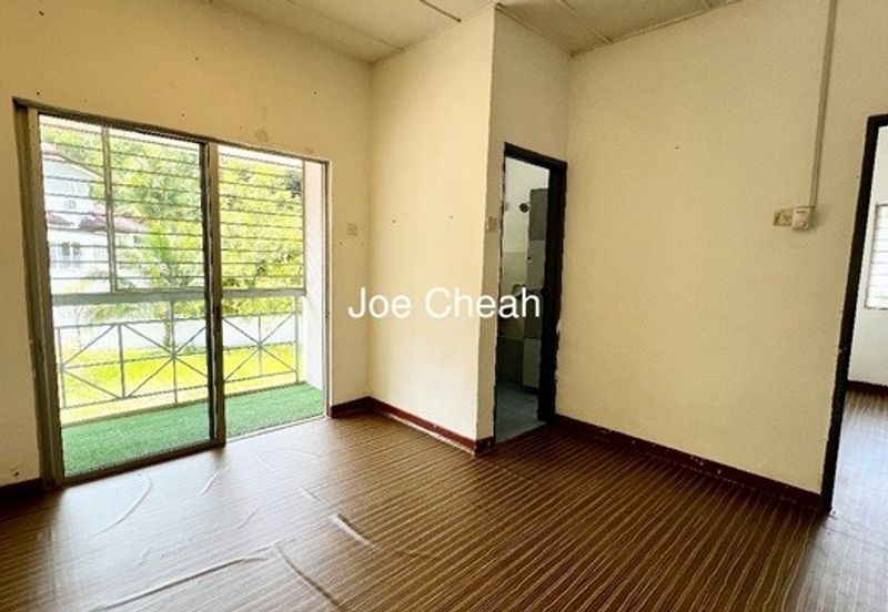 Jalan Putra Permai 8D