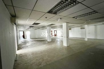 Section 13 (Seksyen 13)