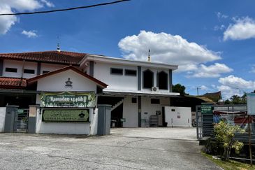 Desa Pinggiran Putra