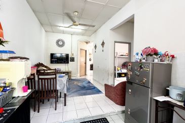 Desa Pinggiran Putra