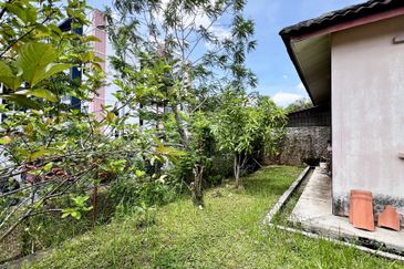 Desa Pinggiran Putra