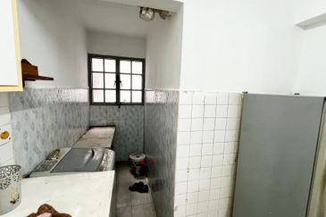 Apartment Taman Miharja Fasa 2 Cheras KL