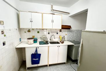 Apartment Taman Miharja Fasa 2 Cheras KL