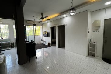 Pangsapuri Putra Impian, Taman Pinggiran Putra