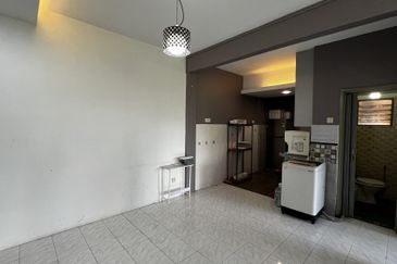 Pangsapuri Putra Impian, Taman Pinggiran Putra