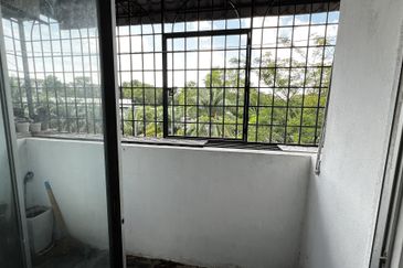 Pangsapuri Putra Impian, Taman Pinggiran Putra