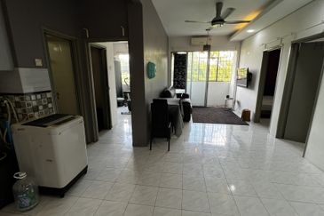 Pangsapuri Putra Impian, Taman Pinggiran Putra