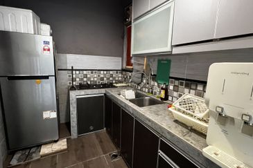 Pangsapuri Putra Impian, Taman Pinggiran Putra