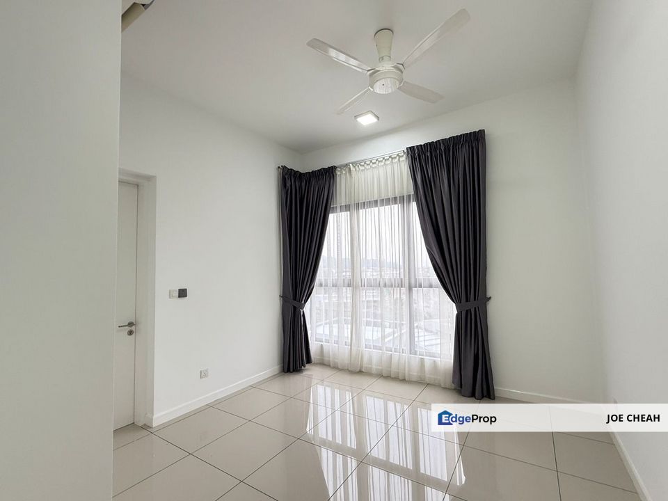 Clean & Nice Unit Price to Sell - Le Pavillion  RM598K, Selangor, Bandar Puteri Puchong
