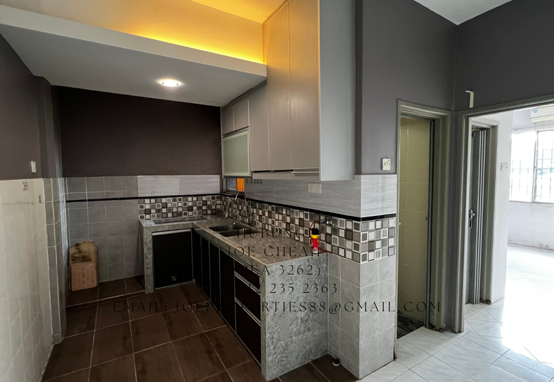 Pangsapuri Putra Impian, Taman Pinggiran Putra