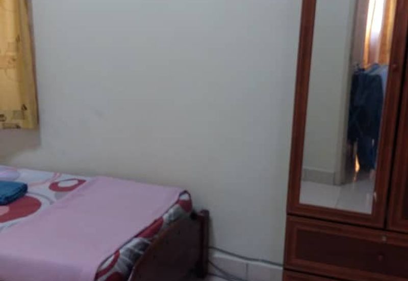 BUKIT MERAH LAKE TOWN