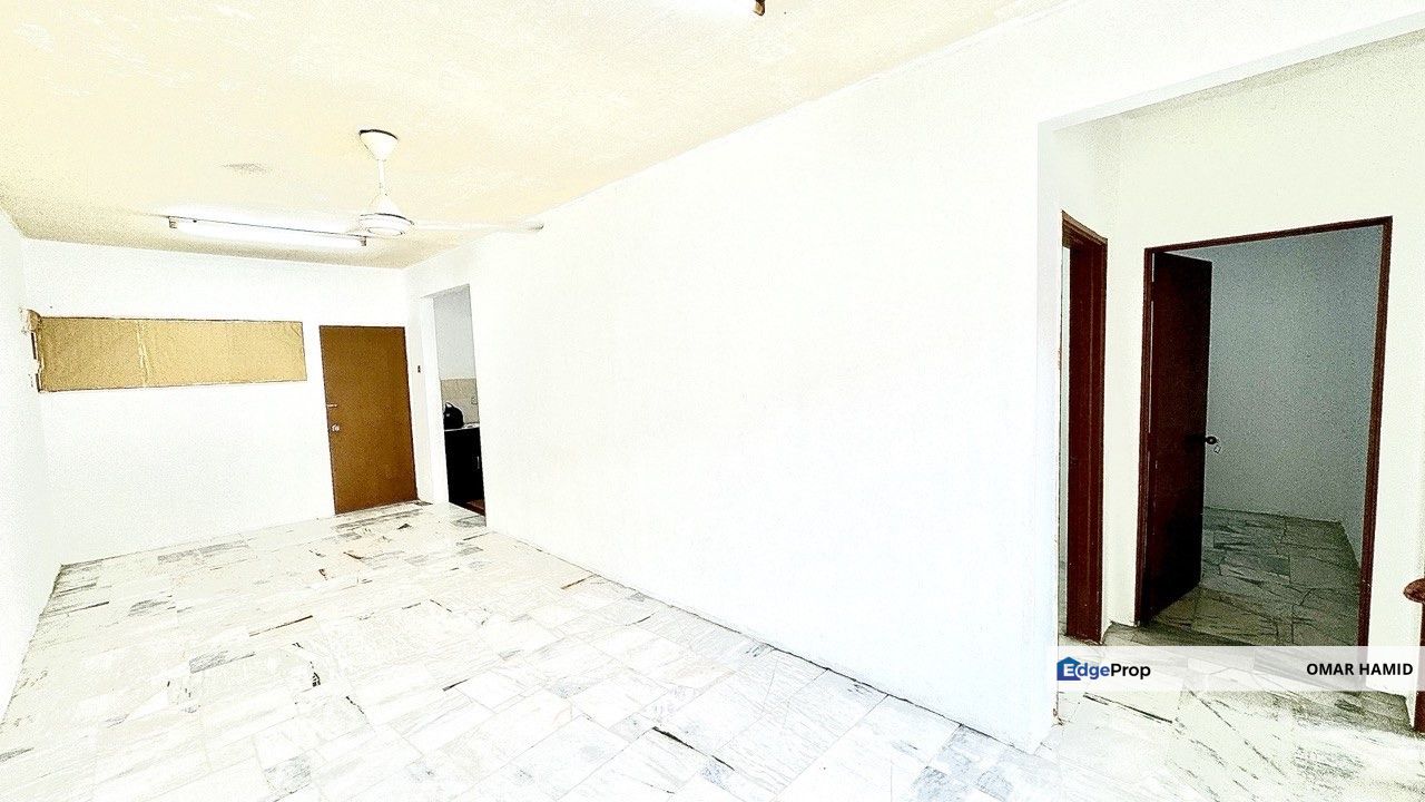 Iris Apartment, Taman Saujana Utama, Sungai Buloh Termurah No Booking, Selangor, Sungai Buloh