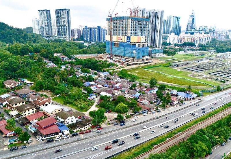 Pantai Dalam Kampung Kerinchi
