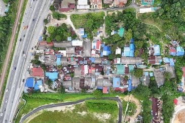 Pantai Dalam Kampung Kerinchi