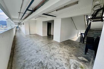 Taman Cahaya, Ampang