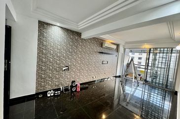 Taman Cahaya, Ampang