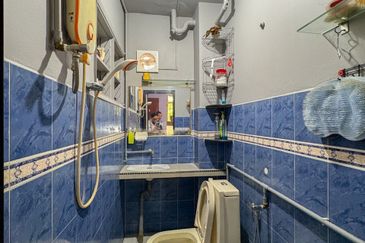 Taman Midah Townhouse