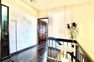 Jalan Bukit Cantik 2