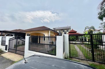 Taman Kota Warisan Permai