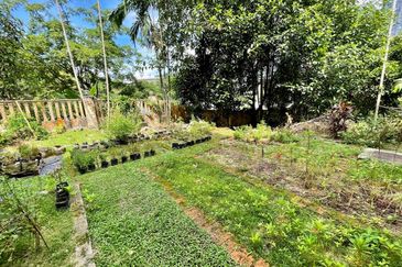 Kampung Bukit Lanjan