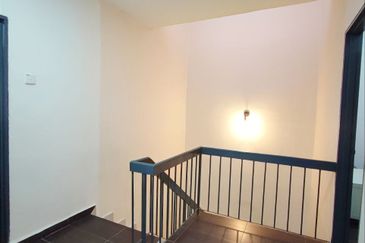 Jalan Bukit Cantik 2