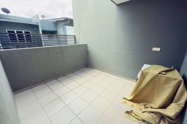 Parkfield Residences, Tropicana Heights