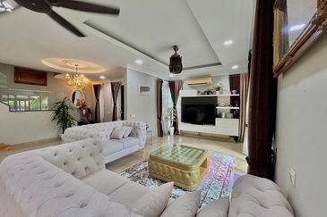 Bangi Lakehill Villas