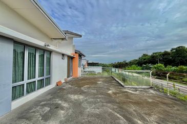 Bangi Lakehill Villas