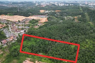 Taman Puncak Pinggiran Putra