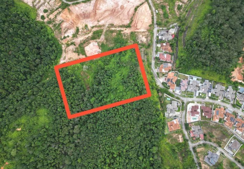 Taman Puncak Pinggiran Putra