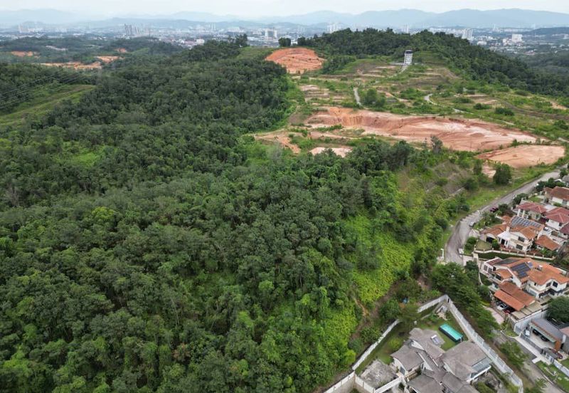 Taman Puncak Pinggiran Putra