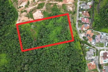 Taman Puncak Pinggiran Putra