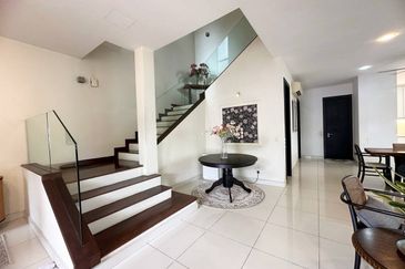 Bangi Lakehill Villas