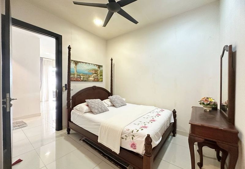 Bangi Lakehill Villas