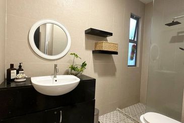 Bangi Lakehill Villas