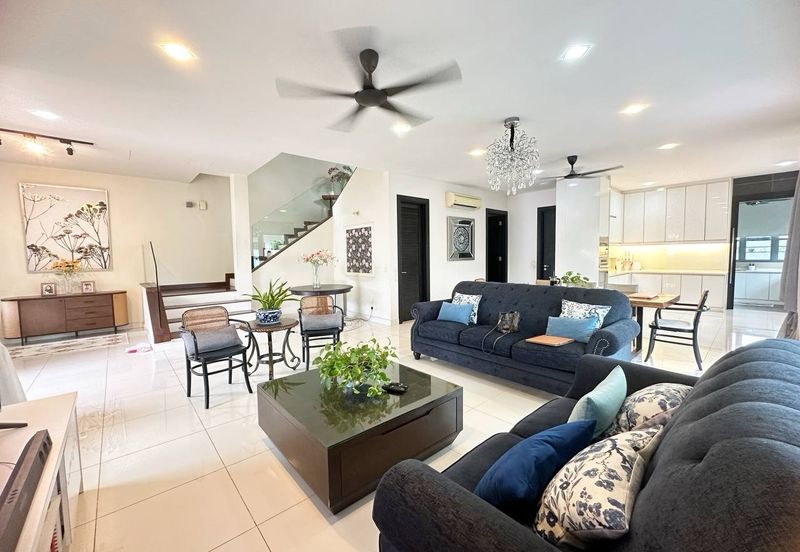 Bangi Lakehill Villas