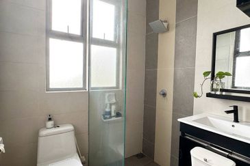 Bangi Lakehill Villas