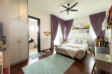 Bangi Lakehill Villas