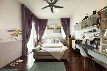 Bangi Lakehill Villas