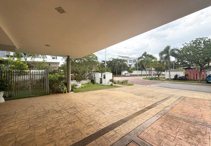 Bangi Lakehill Villas